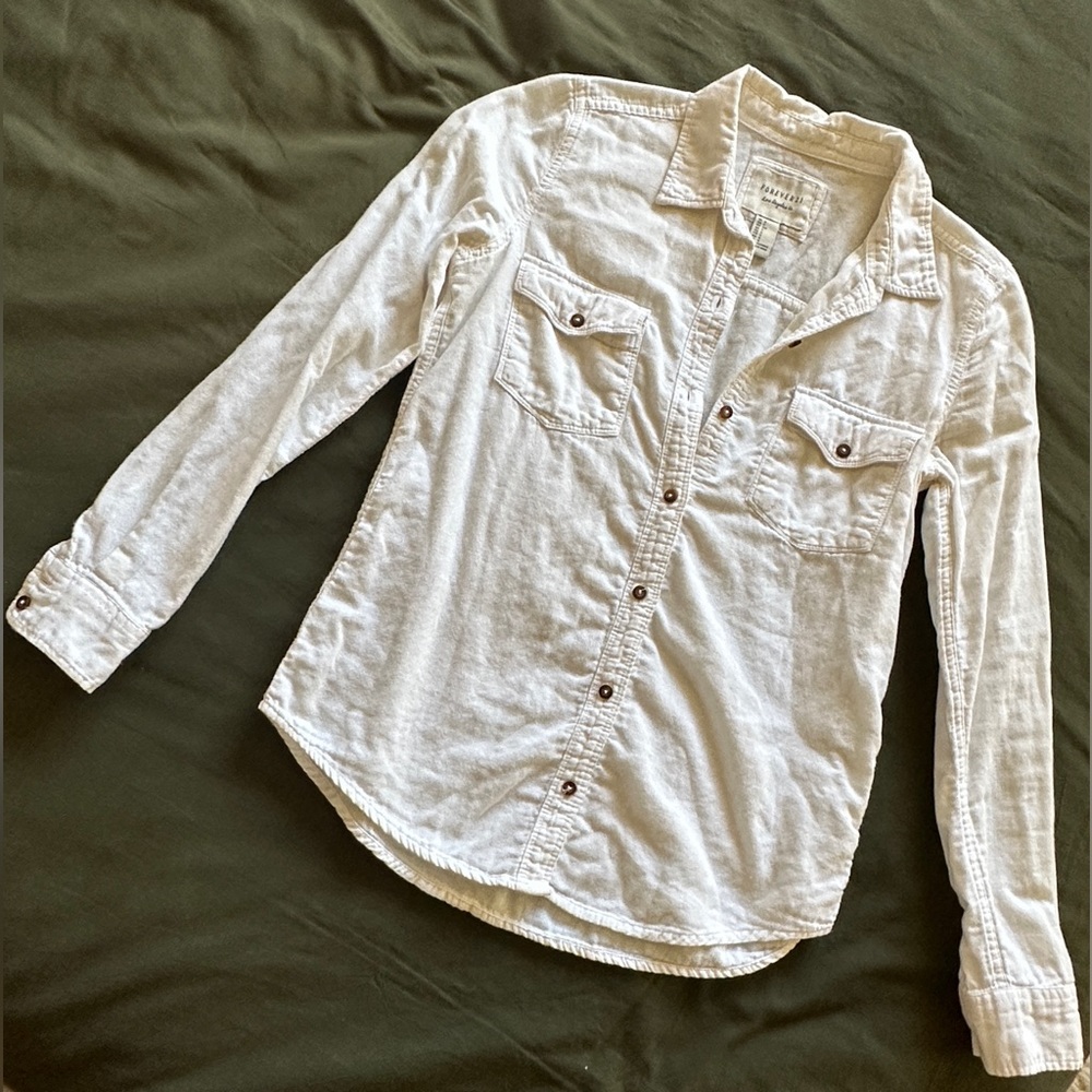 Size white button down shirt
